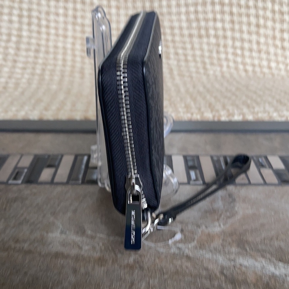 Michael Kors Jet Set Travel Large Travel CONTINENTAL Wristlet-Wallet - Picture 11 of 16
